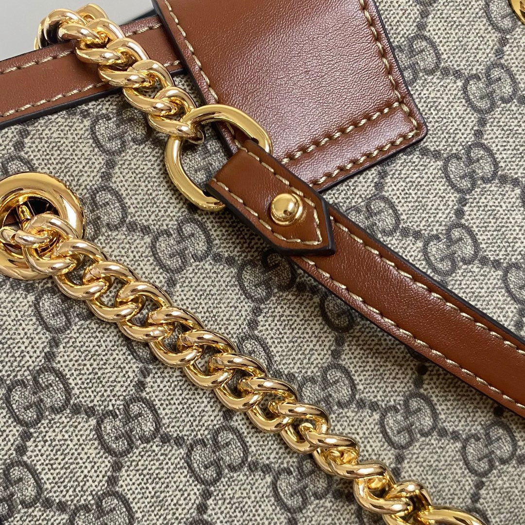 Lockable double strap shoulder bag