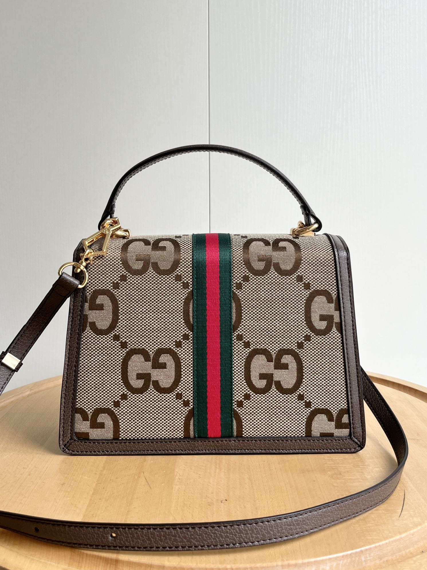 Square retro style tote bag
